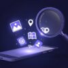 SNSでの身バレ危険性を象徴するイラスト。スマートフォンから漏洩する個人情報を虫眼鏡が監視しており、ネット上のプライバシーリスクを警告しています。